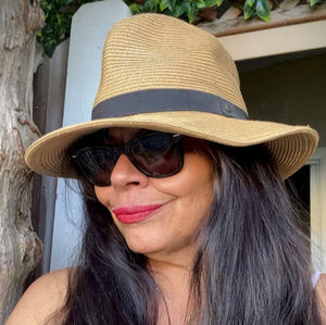 Meet your Posher, Veronica